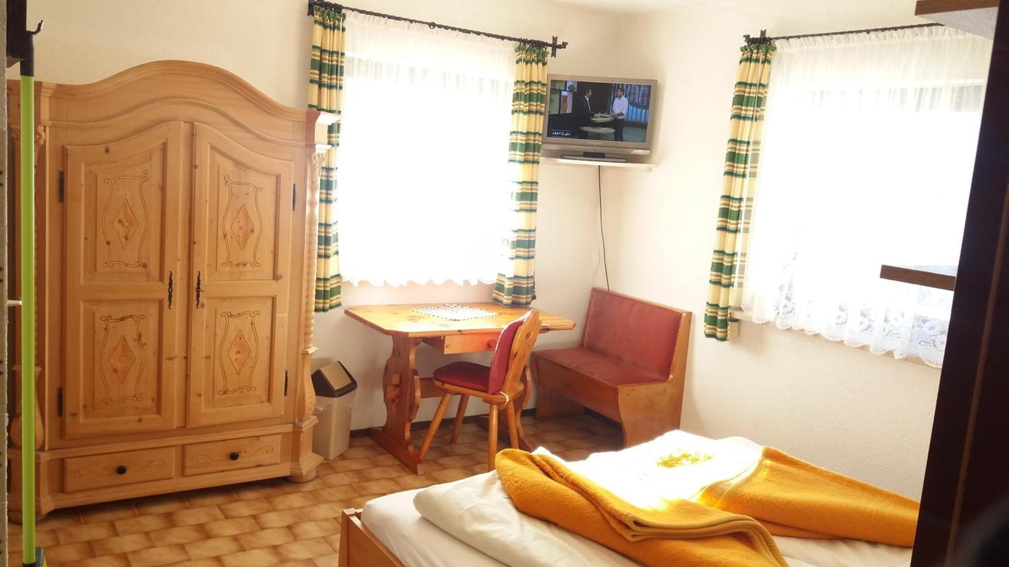 Apartment App 1 - Farbennest Mit Fruehstueck Teekueche, Sommerbergbahnen Inkl *